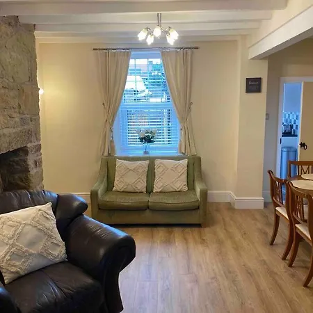 43 Heol Maelor- A Homely Cottage In Wrexham, North Wales Coedpoeth Buitenkant foto