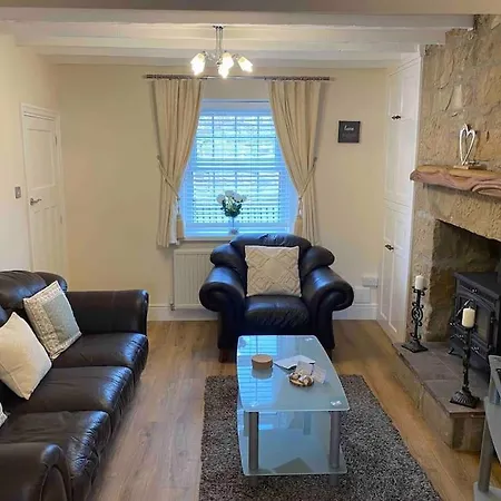 43 Heol Maelor- A Homely Cottage In Wrexham, North Wales Coedpoeth Buitenkant foto