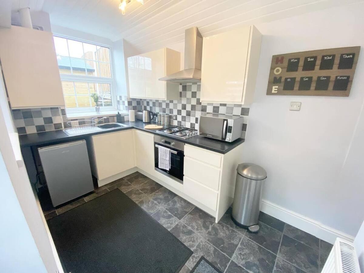 43 Heol Maelor- A Homely In Wrexham, North Wales Coedpoeth